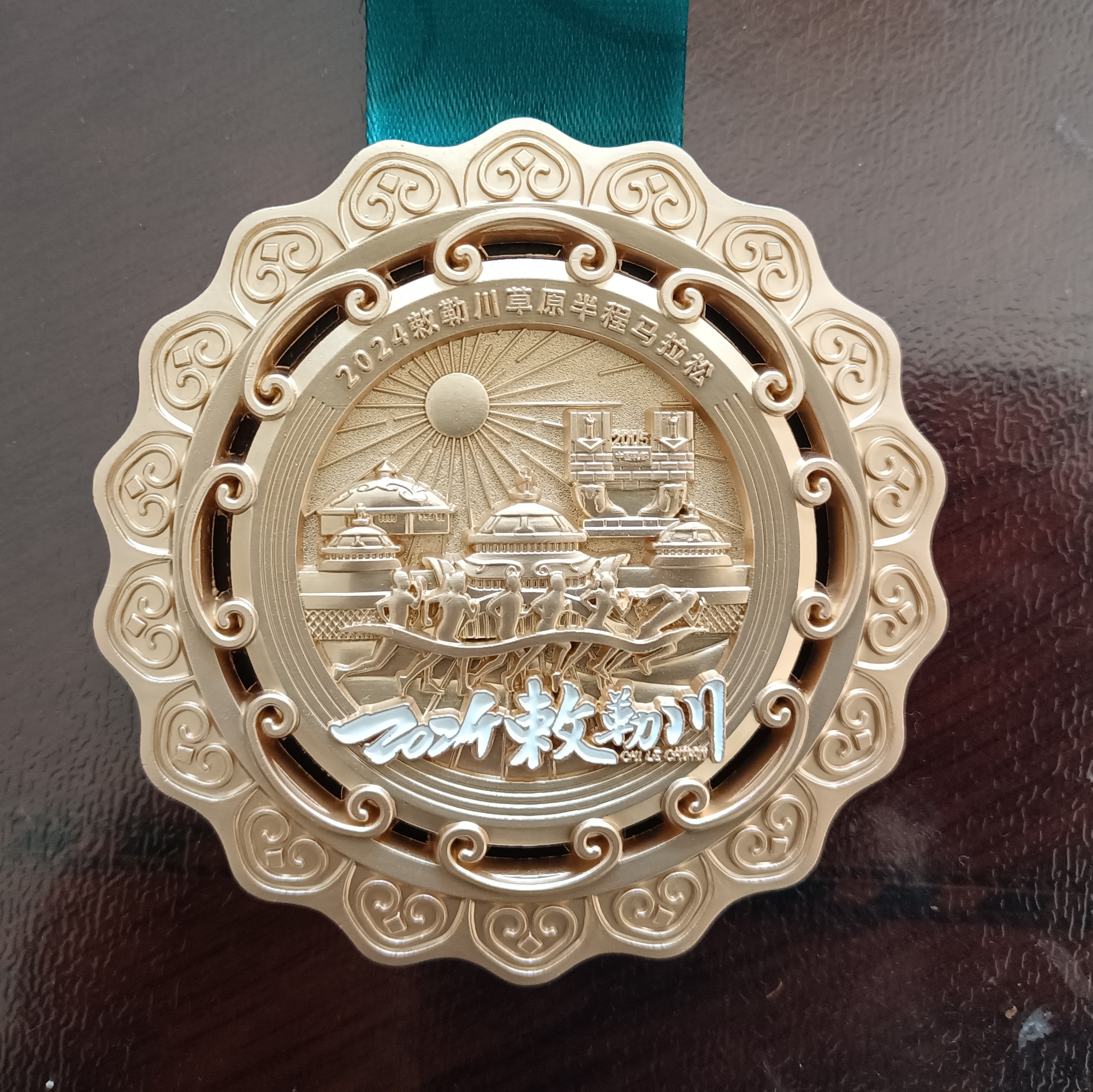 红尘滚滚，你是否画地为牢，作茧自缚？赠30句纯净诗词，以涤尘虑